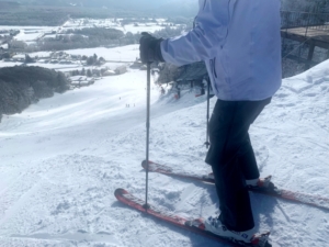 スキーのパラレルとは？元アルペンスキーヤーが滑り方のコツを伝授！